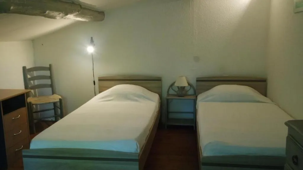 Mas Grimaud - Gite- Studio Et Chambres D'Hotes Familiales Eygalières Francia