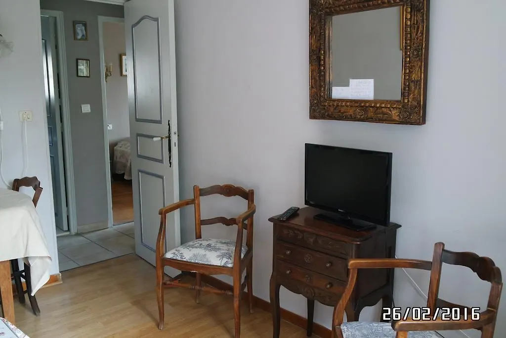 Mas Grimaud - Gite- Studio Et Chambres D'Hotes Familiales Eygalières 0*,