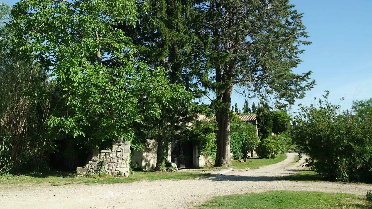 Mas Grimaud - Gite- Studio Et Chambres D'Hotes Familiales Eygalières 0*,  Francia