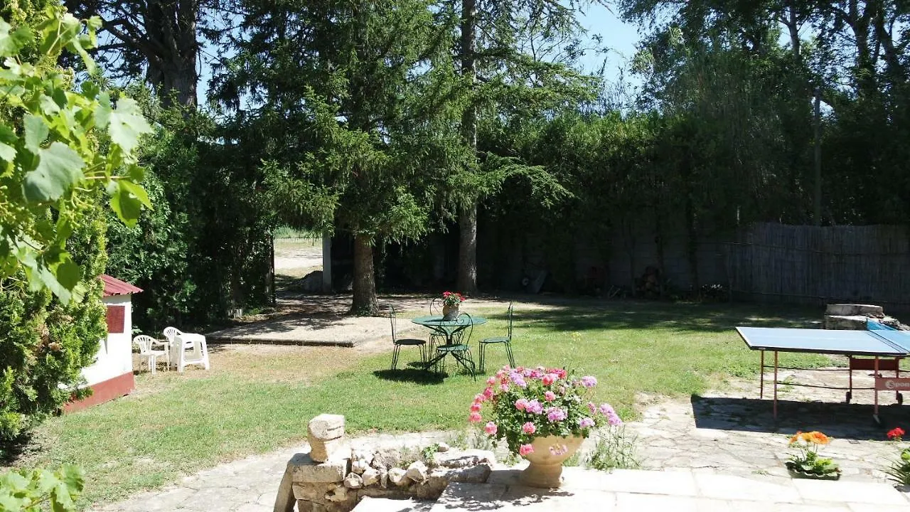 Mas Grimaud - Gite- Studio Et Chambres D'Hotes Familiales Eygalières